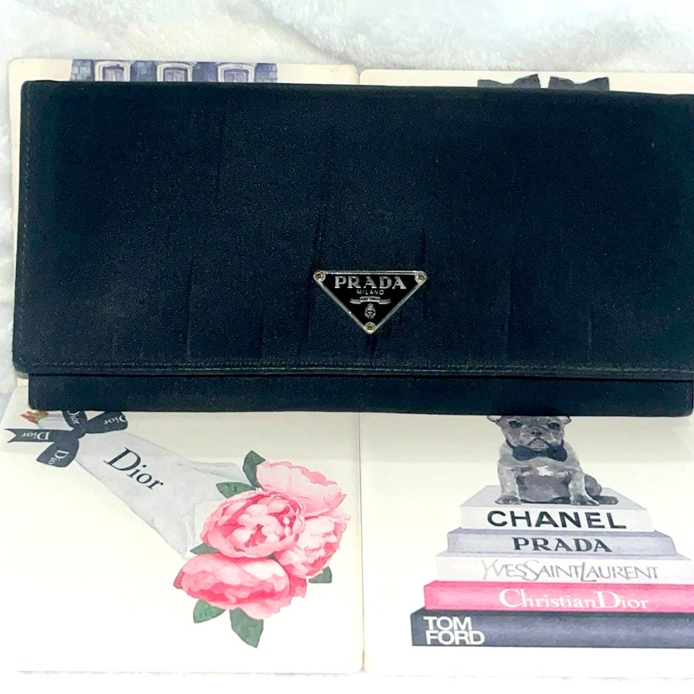 EUC Prada Black Textured Nylon Wallet with Iconic Logo includes Dust bag.